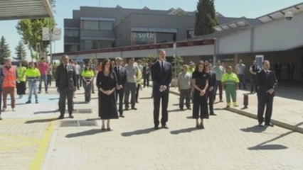 Minuto de silencio de los reyes por víctimas del COVID-19