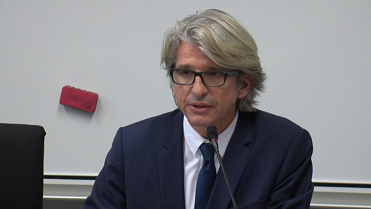 « La représentation démocratique se suffit-elle de l’élection politique ? », Stéphane Mouton, Professeur de droit public à l'IMH, @IMH - Journée décentralisée de l’AFDC - Représentation et gouvernement, quels modèles électoraux ?