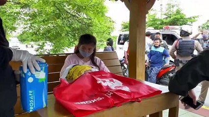 Thai police search for mother of baby abandoned on roadside