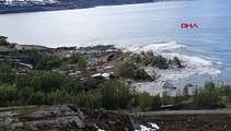 Norveç'te ürküten toprak kayması... Evler saniyeler içerisinde su gibi denize aktı...