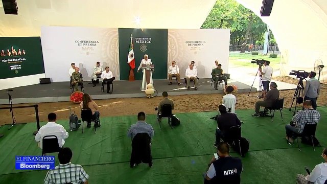 López Obrador pide 'sana distancia' y no violencia tras protestas en Jalisco