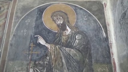 Ora News - Autoritetet lënë në harresë kishën e Shën Kollit