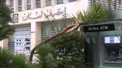 لبنان.. محلات الصيرفة تعود للعمل بعد شهر من الإضراب