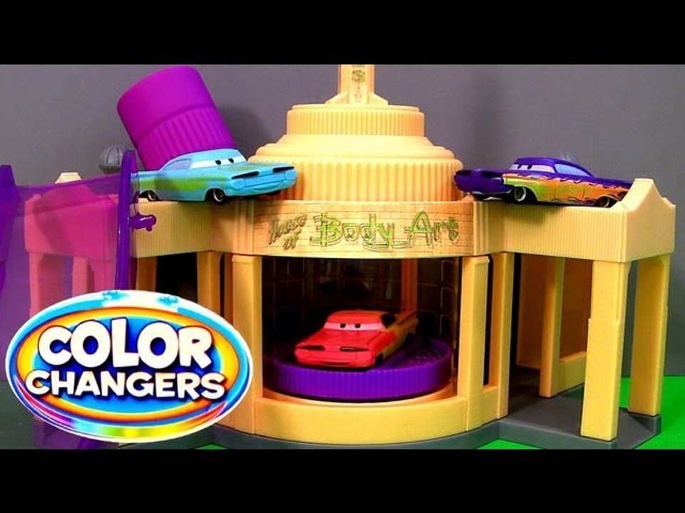 Cars 2 Ramone's Color Changers Playset Body Shop Ramone CARS Toys