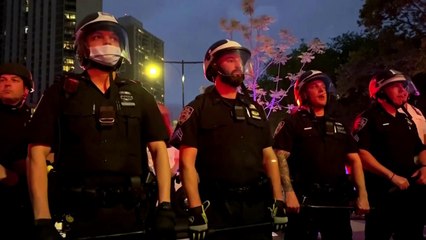 Police push back protesters in New York