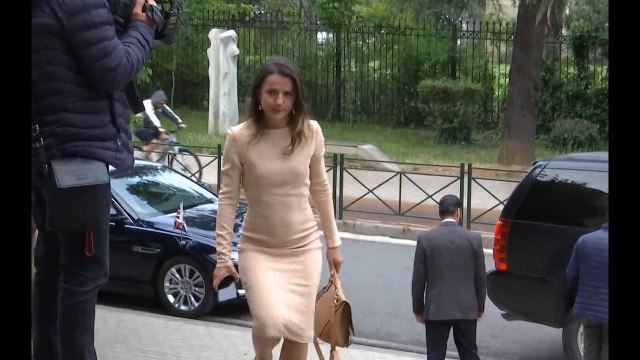 Nis mbledhja për 'Zgjedhoren'/ Mbërrijnë te Pallati i Kongreseve Bylykbashi, Vasili dhe Hajdari