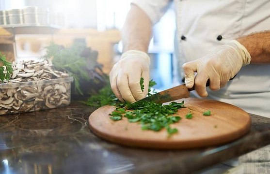 Is It Safe to Go to Restaurants Again During the Coronavirus Pandemic?