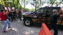 شاهد: مظاهرات بعد مقتل مكسيكي على يد الشرطة لعدم ارتدائه القناع الواقي من كورونا