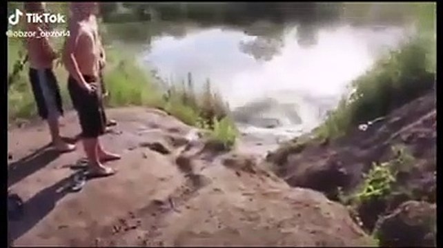 Quand Poutine dit STOP à l'alcoolisme en russie.. avec un Sniper LOL