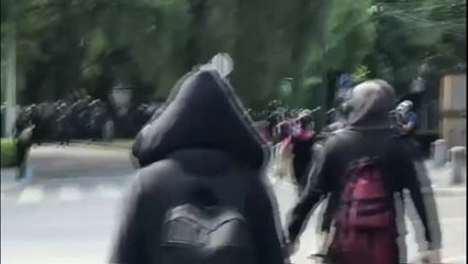 Un grupo de violentos ataca la embajada de EEUU en Ciudad de México