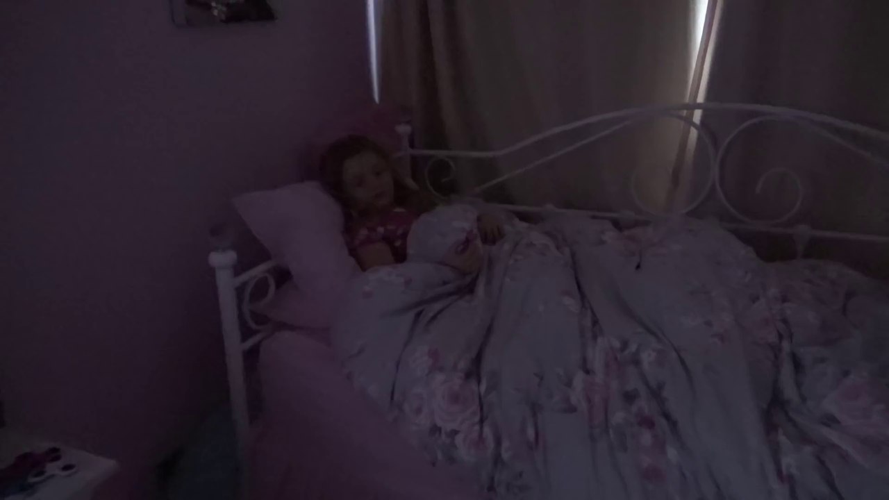 Sophia Isabella e Alice Brincando a Noite