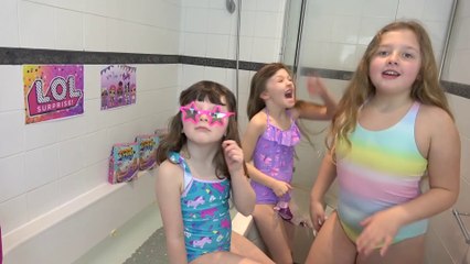 Sophia Isabella e Alice Brincando com Gelli Baff e  LOL Surprise