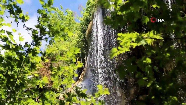 Doğa Harikası Yerköprü Şelalesi Ziyaretçilerini Bekliyor