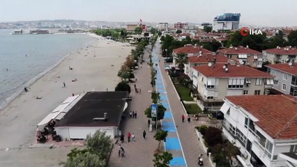 Kısıtlama olmayınca Büyükçekmece’de vatandaşlar plajlara koştu iha