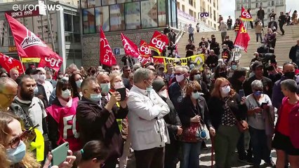 Les salariés de Renault manifestent contre la fermeture d'une des usines