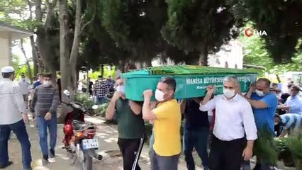 Kazada hayatını kaybeden iki kardeş yan yana defnedildi
