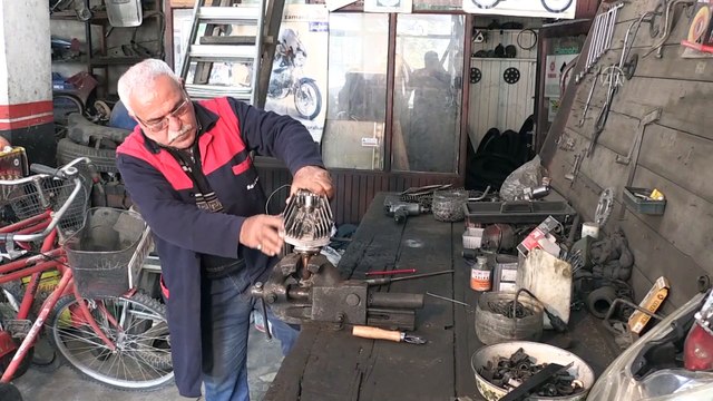 Yarım asırdır aşkla motosiklet tamir ediyor - MERSİN