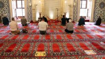 Selimiye Camisi'nde namaz kılmanın sevinci yaşanıyor - EDİRNE