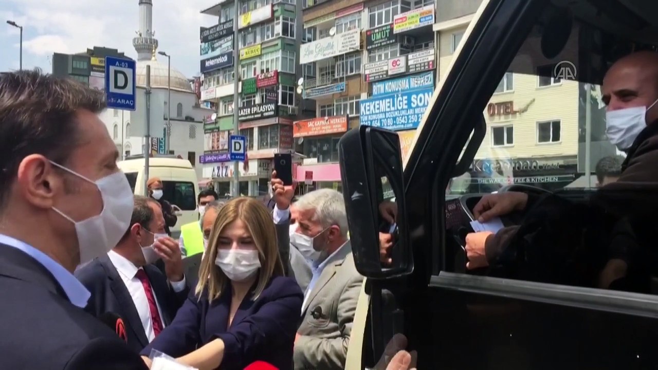 Bahçelievler'deki minibüsler Kovid-19'a karşı dezenfekte edildi - İSTANBUL