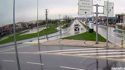 Trafik kazaları MOBESE kameralarında - SAKARYA/KOCAELİ