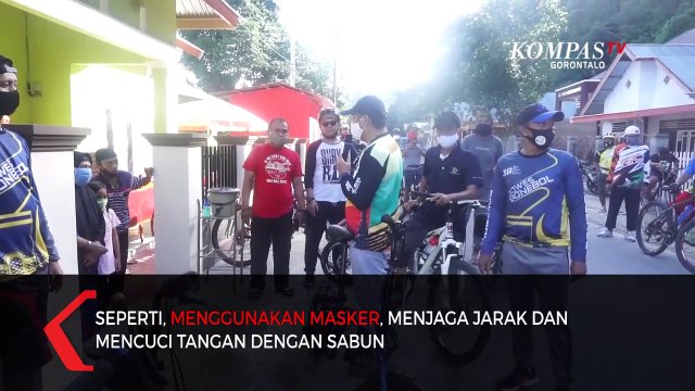 Sambil Bersepeda Bupati Bone Bolango Hamim Pou Sosialisasikan New Normal