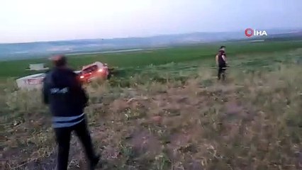 Amasya'da otomobil tarlaya uçtu: 3 yaralı