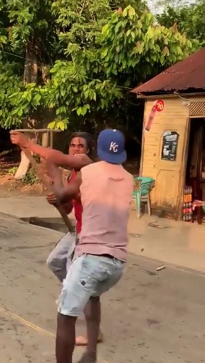 street fights 2020 /  infidelity blows cause the end of the world  ♨
