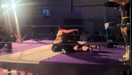 Sadie Lee Moss spanks Kaitlyn Marie