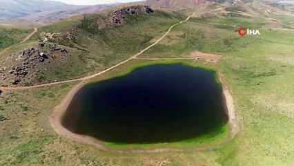 Elazığ'da kalp gölü, doğal güzelliği ile dikkat çekiyor