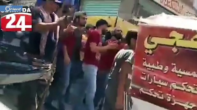 مظاهرة في السويداء بسبب تردي الأوضاع المعيشية