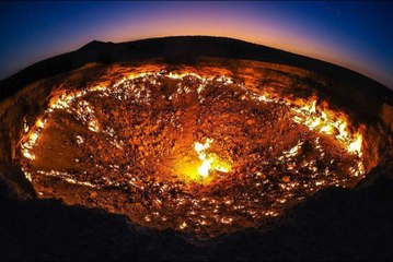 Surnommé "Les portes de l'enfer", ce cratère brûle en permanence