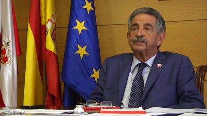 Скачать видео: Revilla durante la videoconferencia de presidentes autonómicos con Pedro Sánchez