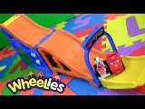 Wheelies Cars 2 Racing Rivalry Race Track Lightning McQueen and Francesco Bernoulli Disney