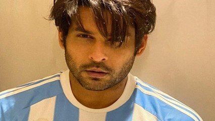 Siddharth ने fan's के लिए पोस्ट किए फोटो, shehnaaz संघ यह बोले fans| FilmiBeat