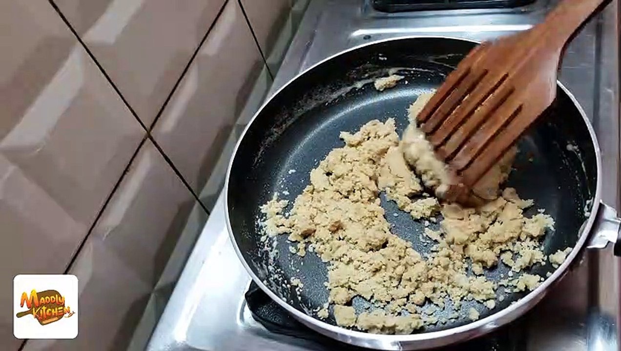 Aate Ka Halwa recipe | आटे का हलवा बनाने का आसान | तरीका  - Maddlykitchen