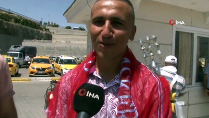 Şanlıurfa’da sosyal mesafeli asker uğurlama