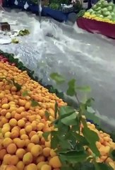 تساقط البرد بمدينة فاس يسبب فياضانات وأضرار كبيرة