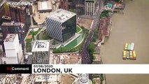 تصاویر هوایی از تجمع هزاران نفر در برابر سفارت ایالات متحده در لندن