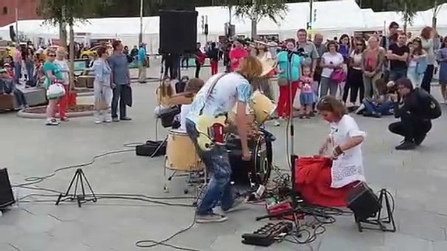 Rape Me-NIRVANA (cover Best Friend Band) street performers