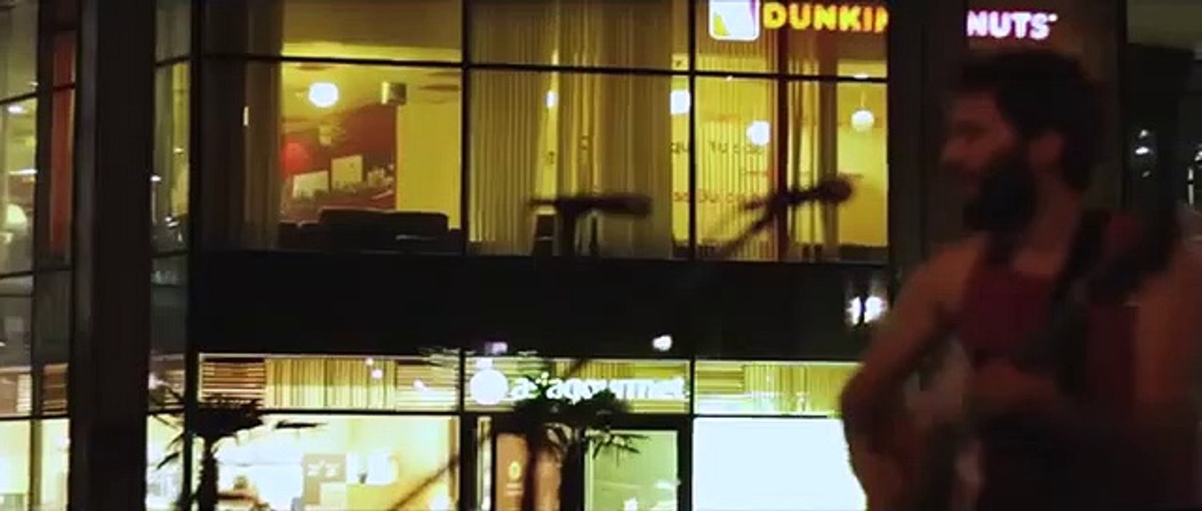 Story of thousand life - Rotem Fisher street performer Berlin