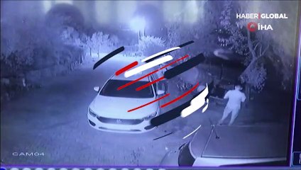 Evinin önüne vuruldu! O anlar kamerada