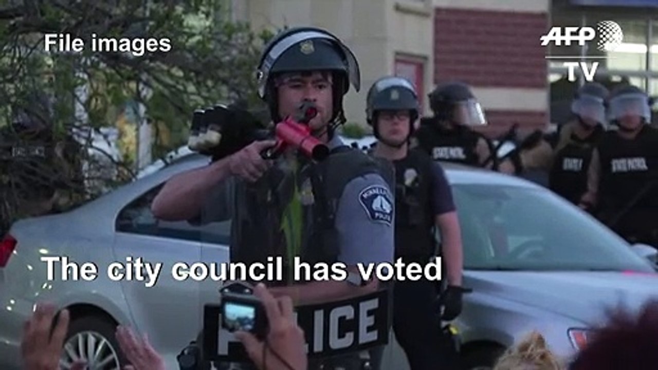 Minneapolis council vows police dismantling as protests continue