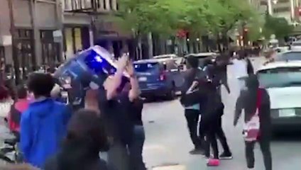 american situation l People Protesting against US Government