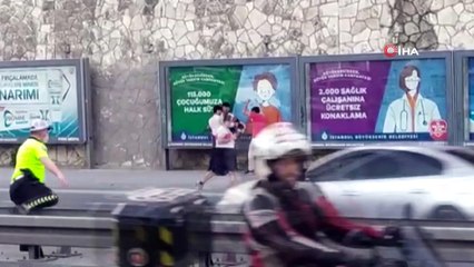Tuvalet sırasında kavga çıktı, yumruklar tekmeler havada uçuştu