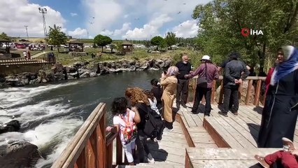 İnci Kefalinin Zorlu Yolculuğu Vatandaşlara Görsel Şölen Sunuyor