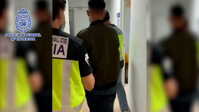 Dos detenidos por cometer atracos por el procedimiento del mataleón