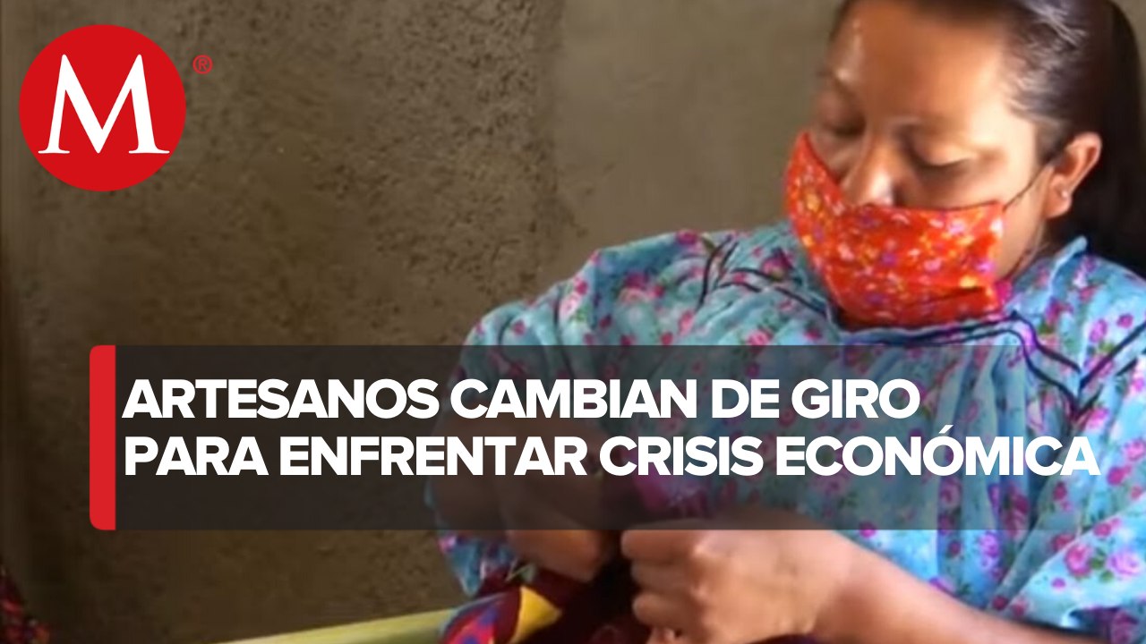 Mujeres rarámuris elaboran cubrebocas con estampados tradicionales