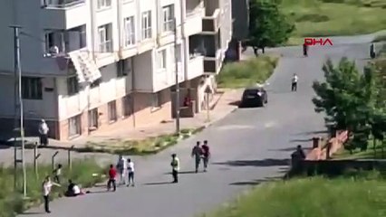 Oğlunun gözü önünde annesini katletti