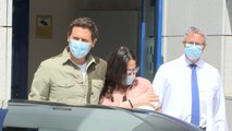 Malú y Rivera abandonan el hospital tras el nacimiento de Lucía