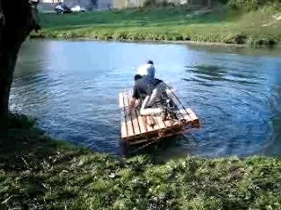 LE RADEAU DU TEAM BUCEEN